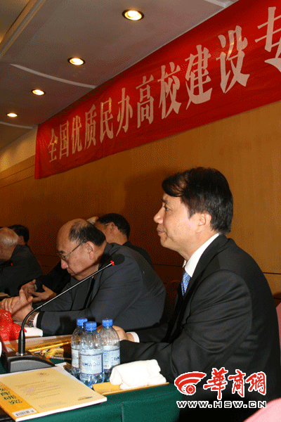 http://pic.hsw.cn/0/10/07/65/10076556_328417.gif